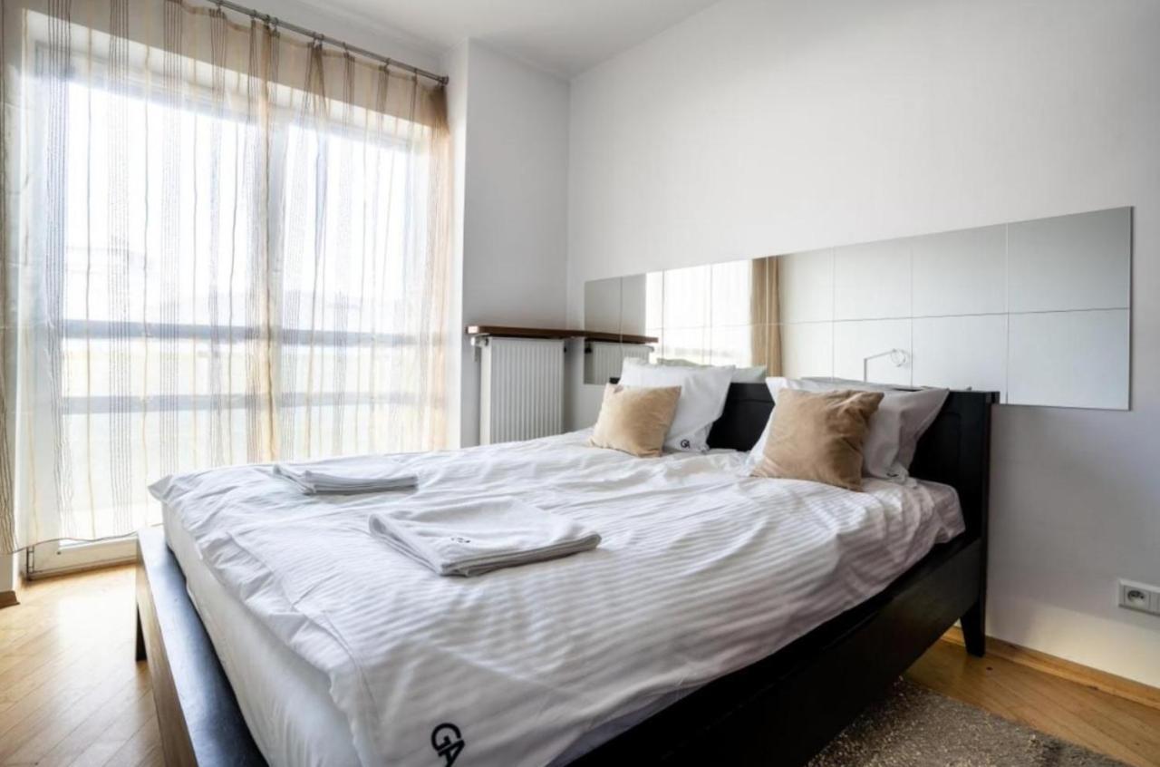 Golden Apartments Warsaw - Big And Bright Apartment In Platinum Towers- Browary- Grzyb61A 외부 사진