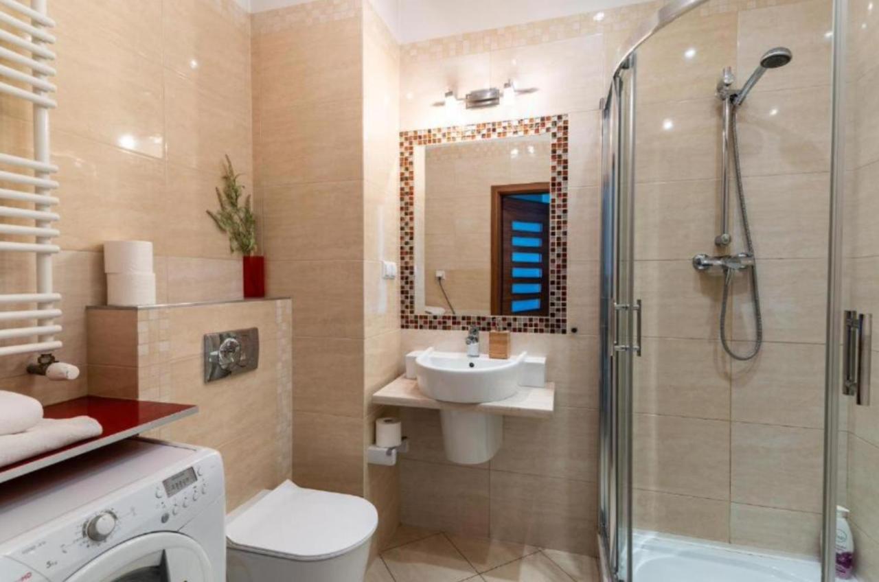 Golden Apartments Warsaw - Big And Bright Apartment In Platinum Towers- Browary- Grzyb61A 외부 사진