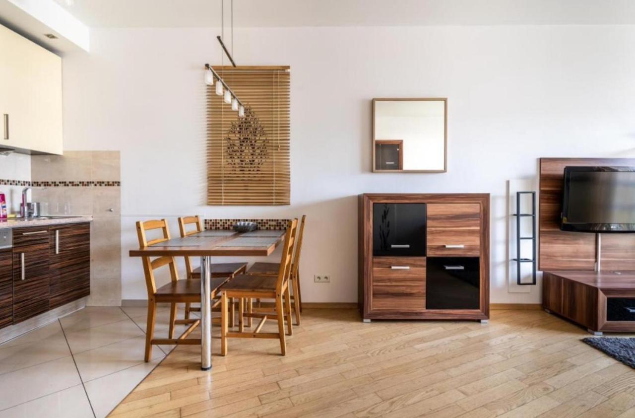 Golden Apartments Warsaw - Big And Bright Apartment In Platinum Towers- Browary- Grzyb61A 외부 사진